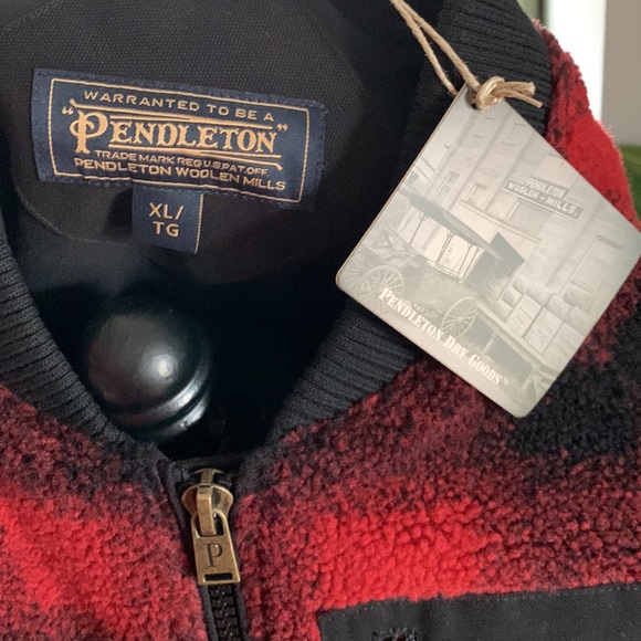 NWT Pendleton Red Buffalo varsity jacket Size XL - Picture 10 of 10